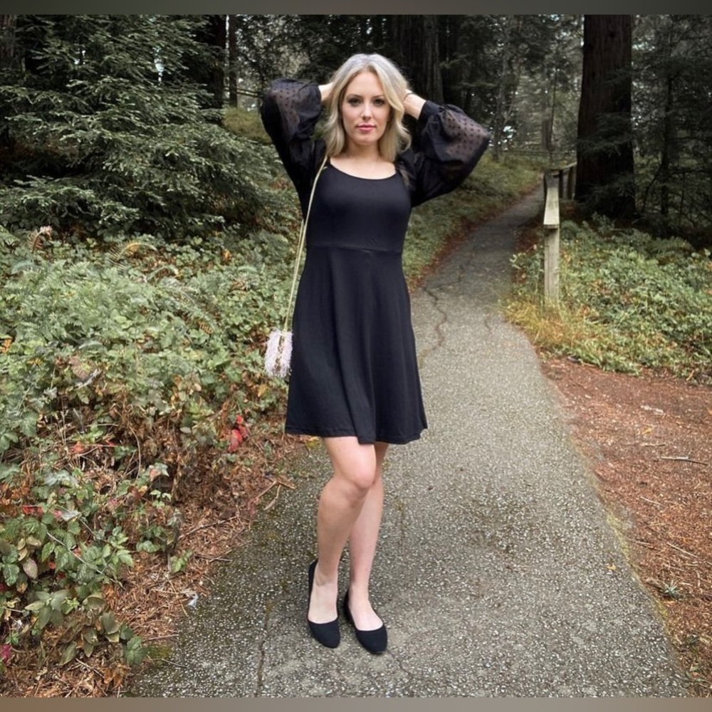 NWT! 🏷️ Black Polka Dot Dress